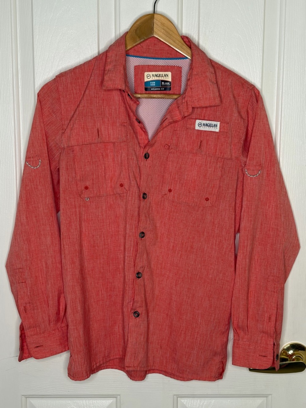 Magellan Outdoors Fish Gear Shirt Women XL Fishing Vented Button Up Coral